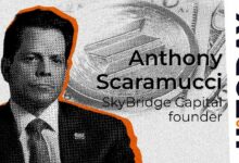 سكاراموتشي الصاعد: رفض تام لرواية "صفقة إضعاف العملة" في عالم البيتكوين