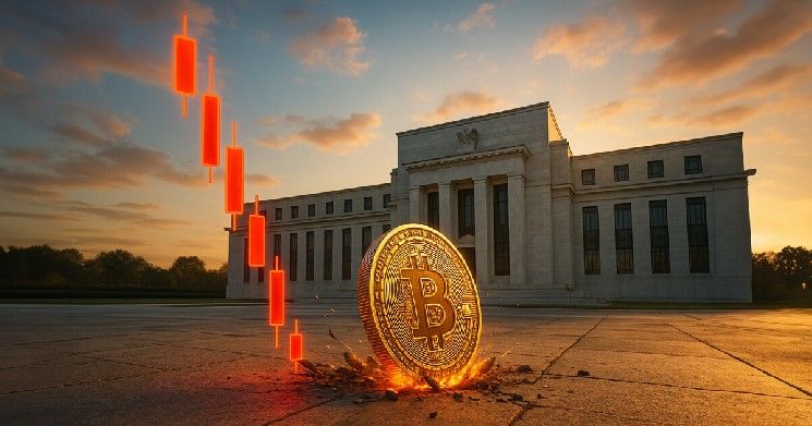 سوق العملات الرقمية يفقد 100 مليار دولار من قيمته السوقية بينما يصل مؤشر S&P إلى مستويات قياسية جديدة