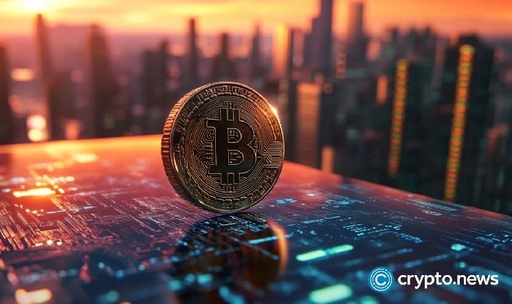 سعر البيتكوين يحطم مثلث المقاومة عند 115 ألف دولار: انطلاقة صاعدة أم فخ هبوطي يلوح في الأفق؟