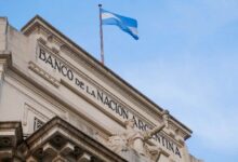 الولايات المتحدة والأرجنتين تبرمان اتفاقية مقايضة بقيمة 20 مليار دولار لتعزيز احتياطيات البيزو