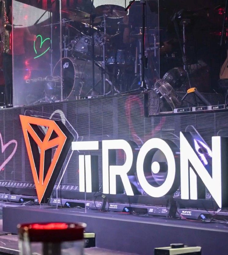 ترون داو تعزز علاقاتها الأكاديمية الأمريكية عبر شراكات جديدة مع كولومبيا وهارفارد