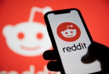 لماذا ترتفع أسهم Reddit اليوم بشكل صاروخي؟