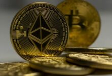 تصادم تصفية سيولة البيتكوين مع انتعاش الإيثيريوم: المتداولون يترقبون الإشارة الكبرى القادمة