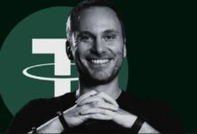 رئيس تيذر يشيد بمرونة USDT بعد انهيار السوق الذي أطلق تصفيات هائلة وانفصال USDe المؤقت