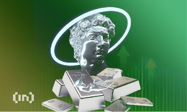 فضي أعلى مستوى في التاريخ يتفوق على البيتكوين: هل انتهى عصر الذهب الرقمي أخيرًا؟