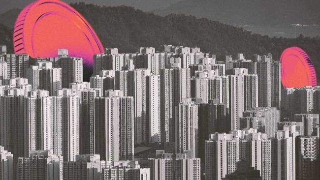 هونغ كونغ تتهم 16 شخصاً في احتيال "جي بي إكس" للعملات الرقمية بقيمة 205 مليون دولار ومطاردة الإنتربول لـ3 مشتبهين آخرين