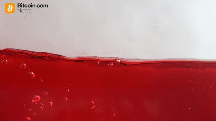 مراقبة سعر البيتكوين: الارتداد من 80 ألف دولار.. قاع أم فخ؟