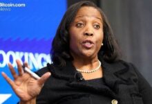 محافظ الاحتياطي الفيدرالي ليزا كوك تنتقل من معركتها مع ترامب لتلقي خطابًا هامًا حول السياسة النقدية