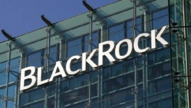 بلاكروك تودع 478.5 مليون دولار في البيتكوين و195 مليون دولار في الإيثيريوم عبر كوين بيز