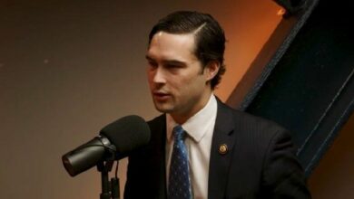 النائب الأمريكي براندون غيل يكشف عن استثمار يصل إلى 300 ألف دولار في البيتكوين