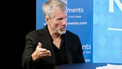 إستراتيجية عملاقة البيتكوين تتخطى الشراء رغم انخفاض السهم 67% من ذروته