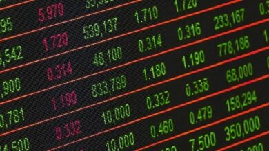 لماذا تنزلق البيتكوين والإيثريوم بينما تحلق أسعار الذهب والفضة؟