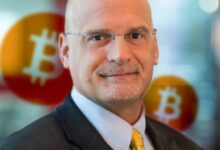 محلل بلومبيرغ الأول مايك ماكغلون: مستوى السعر الذي يجب أن يتخطاه البيتكوين لإثبات قوته