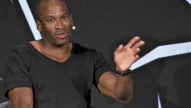مؤسس BitMEX آرثر هايز يحذر مستثمري العملات البديلة: "سحب الرموز إلى المحافظ ضروري الآن"