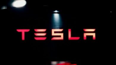 سهم تسلا يواصل الخسائر قبل افتتاح السوق وسط تسارع ضغوط البيع