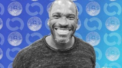 ملياردير البيتكوين آرثر هايز: الانكماش في سيولة الدولار وراء الانهيار الحاد للعملات الرقمية