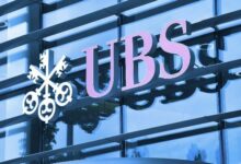 "UBS و Chainlink تطلقان أول عملية استرداد لصندوق مُرمز على السلسلة في سوق تبلغ قيمته 100 تريليون دولار"