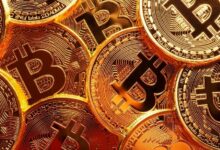 انخفاض البيتكوين دون 100 ألف دولار مع مواجهة السوق "الإنهاك"