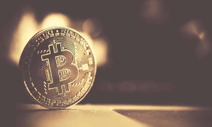 كل المؤشرات الإيجابية لا تزال قائمة: فلماذا يشهد البيتكوين (BTC) تراجعًا حادًا؟