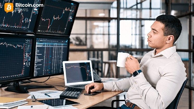 تحت 90 ألف دولار: الارتداد قصير المدى للبيتكوين يواجه رياحًا تقنية معاكسة شديدة