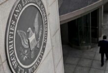 هيئة الأوراق المالية الأمريكية تؤكد على إجراءات مكافحة غسل الأموال للأوراق المالية منخفضة السعر في الحسابات الشاملة