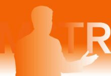 بداية النهاية؟ استراتيجية جديدة تُخفِّض توجُّهات أرباح شركة MSTR وتُضعِف قيمتها