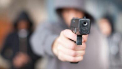 هل تم كشف هويتك؟ حاملو العملات الرقمية أصبحوا الهدف الرئيسي لعصابات عنيفة تستخدم تداخل بيانات محدد لتحديد المنازل