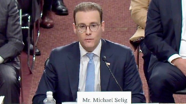 مجلس الشيوخ الأمريكي يؤكد تعيين مرشحي ترامب المؤيدين للعملات الرقمية لرئاسة هيئة تداول السلع الآجلة وهيئة تأمين الودائع الفيدرالية