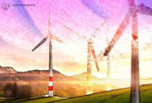 عمال مناجم البيتكوين يلجؤون للطاقة المتجددة وسط ضغط على هوامش الربح