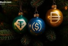 سوق العملات المستقرة بقيمة 310 مليار دولار يسجل مستوى قياسياً جديداً بينما تفقد استراتيجيات العائد بريقها