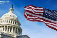 صناعة العملات الرقمية تتحرك للدفاع عن مكافئات العملات المستقرة مع تشديد تفسير قانون GENIUS