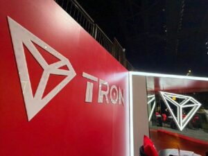 Revolut تدمج شبكة TRON لتقديم مزايا التخزين والاستقرار لملايين المستخدمين