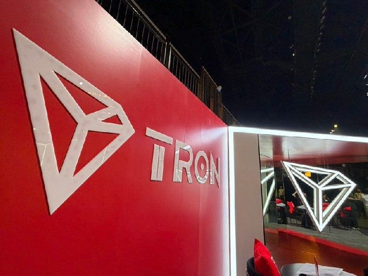 Revolut تدمج شبكة TRON لتقديم مزايا التخزين والاستقرار لملايين المستخدمين