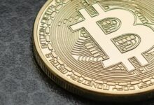 هيكل بيتكوين يضيق: اختراق واحد فوق هذه المنطقة قد يشعل صعودًا إلى 107,000 دولار