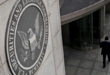 هيئة الأوراق المالية الأمريكية تؤجل خطط صناديق الاستثمار المتداولة ذات الرافعة المالية المرتفعة المرتبطة بالعملات الرقمية وأسهم التكنولوجيا