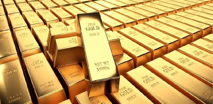 الذهب يسجل مستوى قياسيًا جديدًا فوق ٤٩٠٠ دولار مع عودة الطلب على الملاذات الآمنة بعد توقف التعريفات