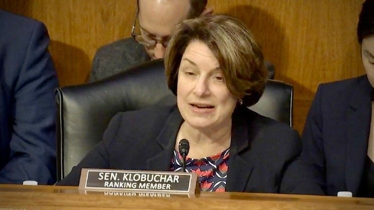 مسودة هيئة الزراعة في مجلس الشيوخ لتنظيم أسواق العملات الرقمية تتضمن مقترحات ديمقراطية واسعة