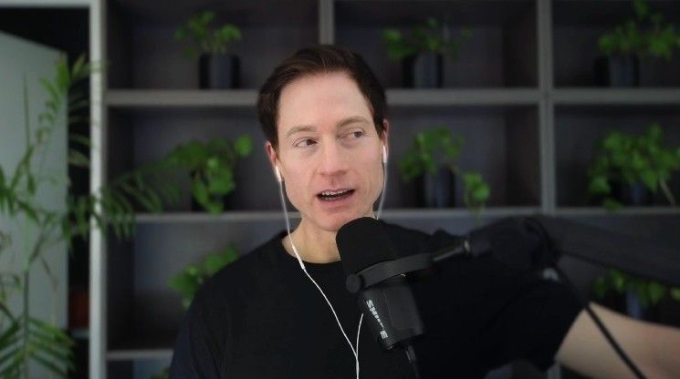 "التضخم يشيخ": حرب برايان جونسون ضد الانهيار المنظومي