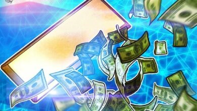 تراجع سوق العملات المستقرة يشير إلى هروب المستثمرين نحو الذهب وليس البيتكوين: سانتيمنت