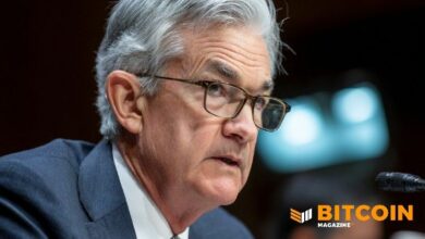 سعر البيتكوين يستقر قرب 90 ألف دولار مع تجميد الفيدرالي لخفض الفائدة وإشارة باول لموقف محايد