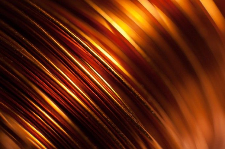 انهيار الذهب والفضة والنحوس يثير خسائر 120 مليون دولار في أصول البلوك تشين الوهمية