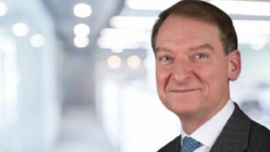 بول أتكينز أول رئيس للهيئة الأمريكية للأوراق المالية يتحدث في مؤتمر البيتكوين