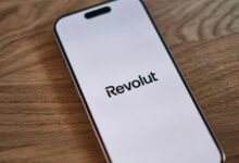 "ريڤولوت" تُشير إلى خطط التوسع في الإمارات عبر إعلان وظيفة مدير تقنية جديد