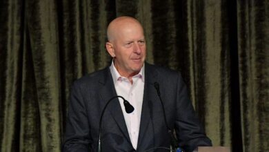 رئيس جولدمان ساكس: البنك يستثمر وقتًا كبيرًا في العملات المشفرة وأسواق التوقعات