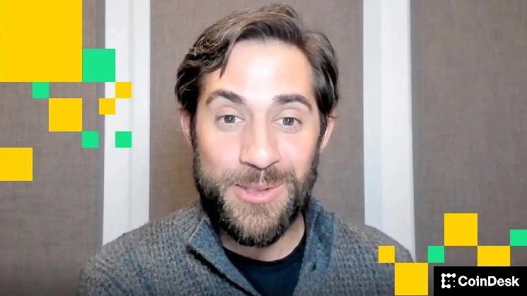 مؤسسو فاركاستر يتنحّون جانبًا مع استحواذ ناينار على تطبيق التواصل الاجتماعي التشفيري المتعثر