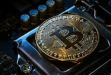 البيتكوين يقترب من اختبار فني "تاريخي" بينما يتطلع السعر إلى حاجز 93,500 دولار – ما التالي؟