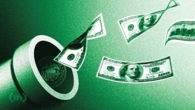 مؤشر الدولار الأمريكي (DXY) يهبط دون مستوى حاسم سبق صعود البيتكوين في 2017 و2020