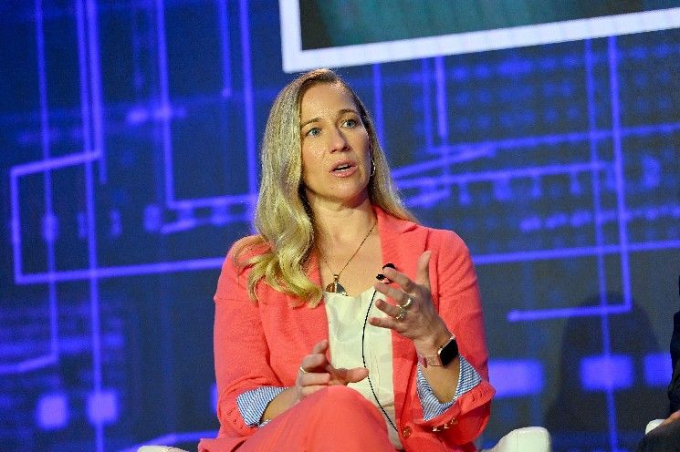 نائب رئيس كوينبيس: "ثغرات قاتلة" في مشروع قانون التشفير بالكونغرس تدفع لسحب الدعم فجأة