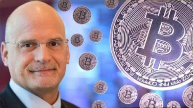 محلل بلومبيرج مايك ماكجلون يتنبأ بوصول البيتكوين إلى 10,000 دولار خلال بث مباشر ويُثير جدلاً واسعاً – إليكم التفاصيل