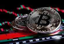 خبراء يحللون الانخفاض الأخير في سعر البيتكوين: هل يشهد تعافياً قريباً؟